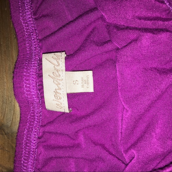 Crop top - Picture 2 of 3